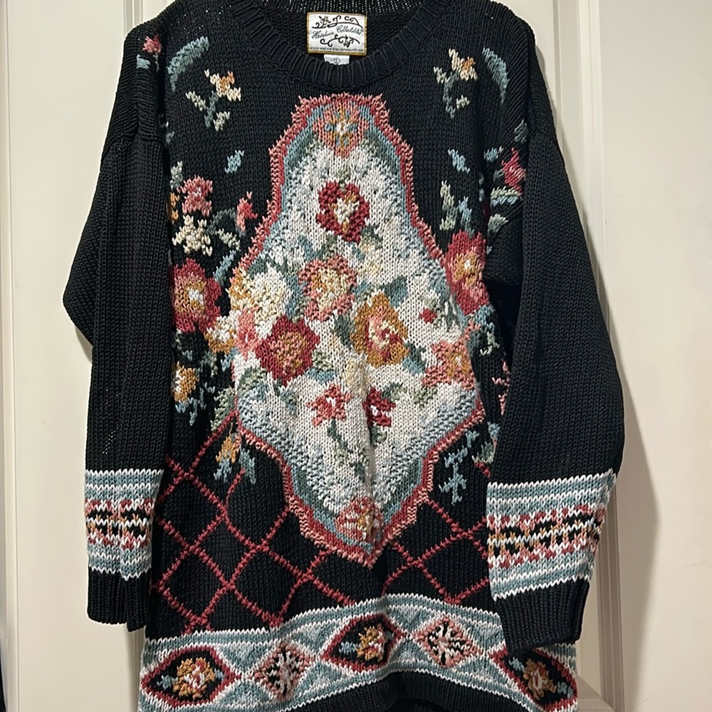 Heirloom Collectibles Vintage lovely floral tapestry pullover Sweater size L